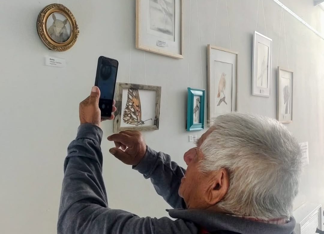 RESIDENTES DEL HOGAR DE ANCIANOS VISITARON UNA INTERESANTE MUESTRA